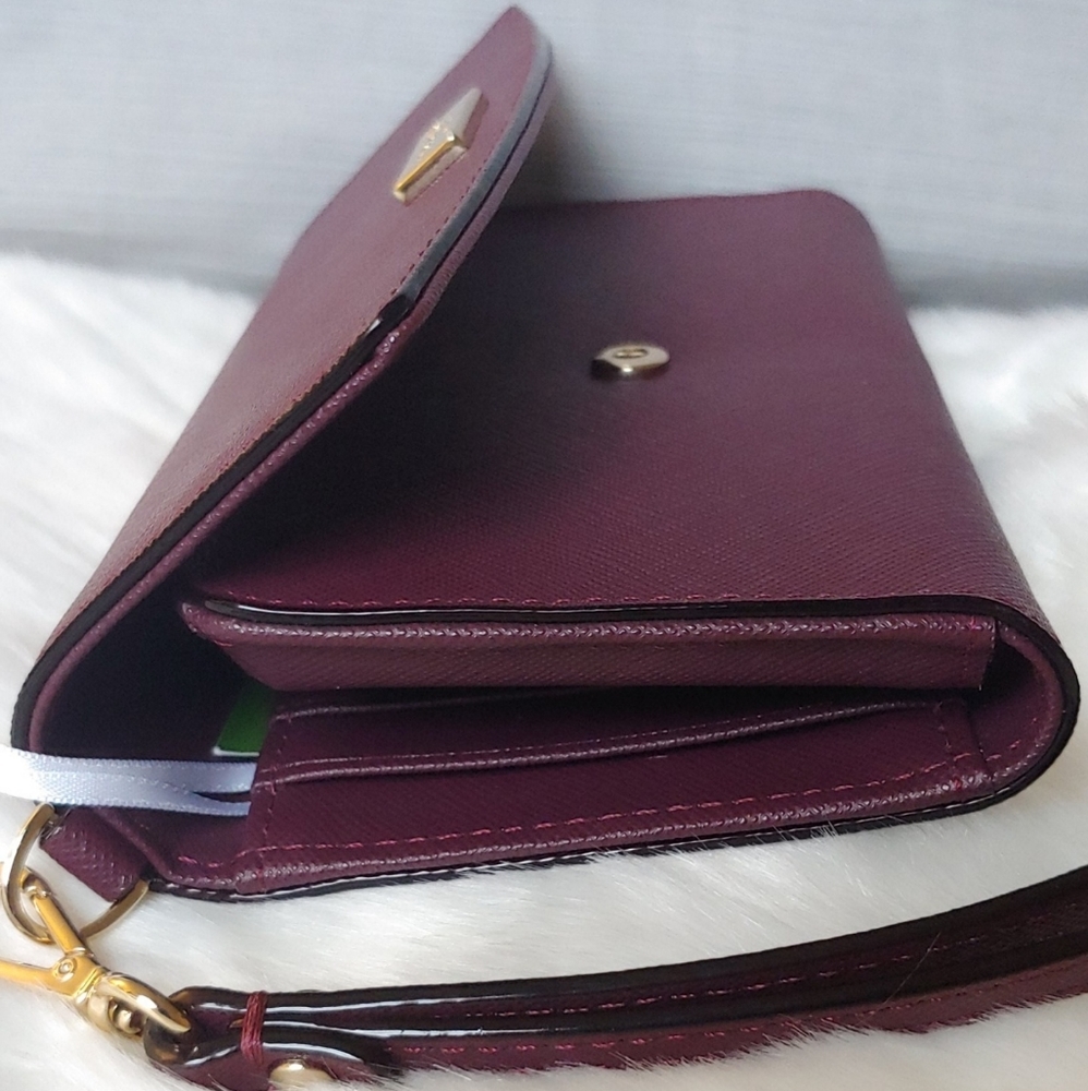 Kate Spade ♠️ Wristlet wallet